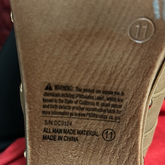 Atalina Moccasins 3 .5 “ Woman’s. - Picture 7 of 7